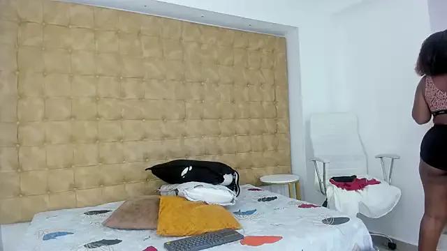 MiiaSmith__ from StripChat
