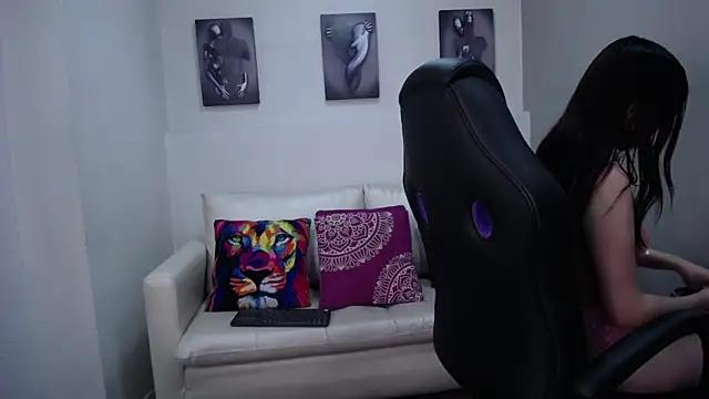 MiiaSuki from StripChat