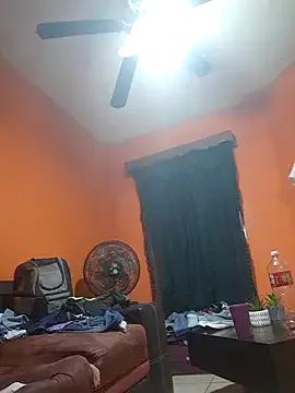 Miicheele32 webcams show profile image 