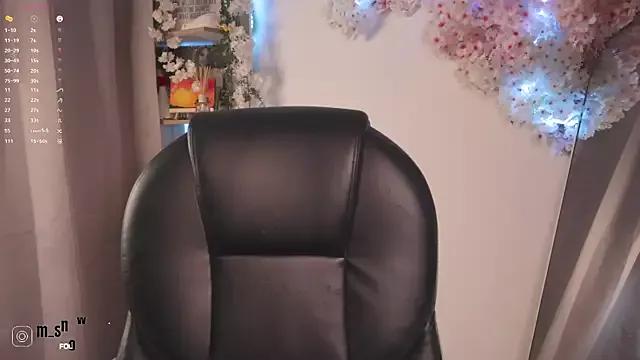 Miila_snow from StripChat