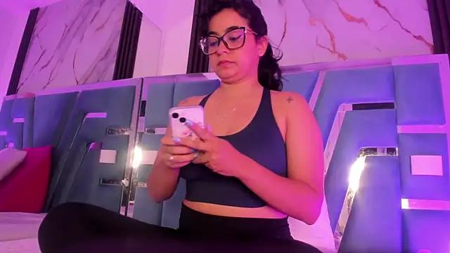miilaklum from StripChat