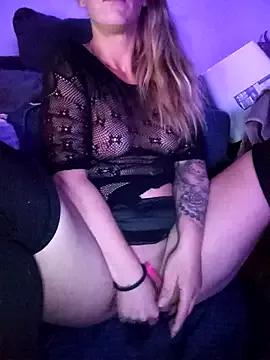 MiilaMii from StripChat