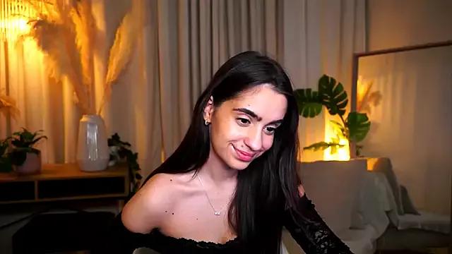 Miilky_wayy webcams show profile image 