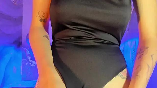 miisaki from StripChat