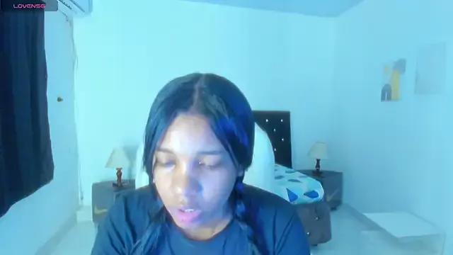 miiyaako_ds from StripChat is Freechat