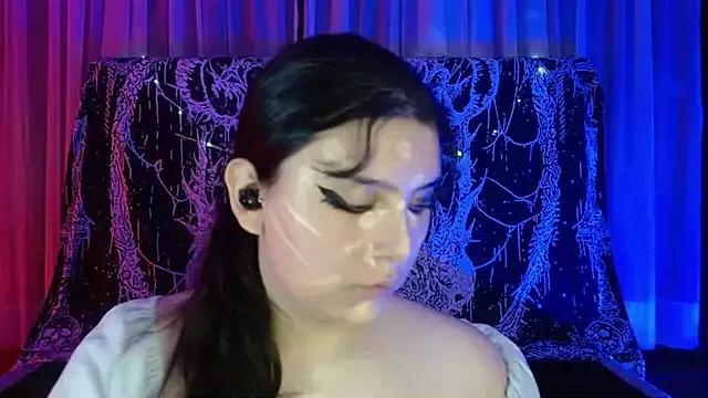 mikaskullcs from StripChat is Freechat