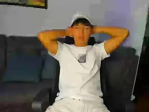 Mikke18 from StripChat is Freechat