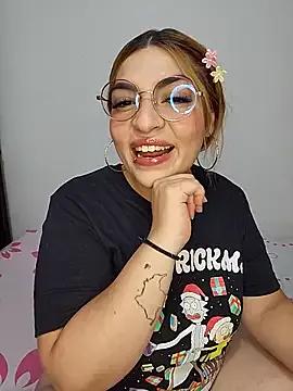 mila_curvy from StripChat is Freechat