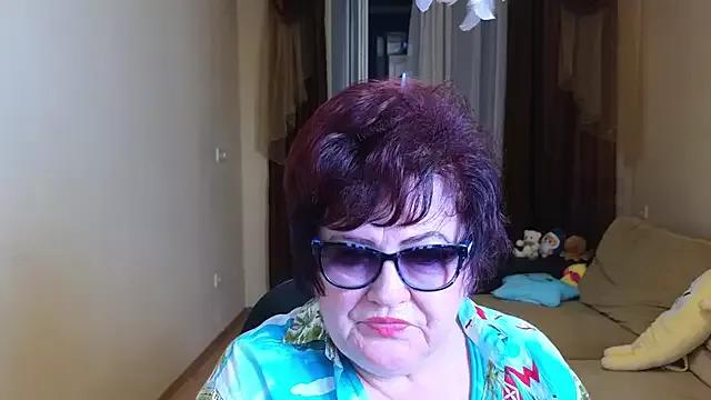 Mila_Redd from StripChat is Freechat