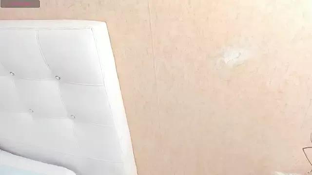 Miladiosa from StripChat is Freechat