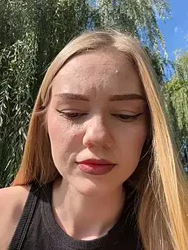Photos of MilaMoone from StripChat is Freechat