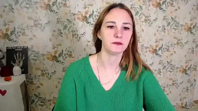 Milana_Cutie_ from StripChat is Freechat