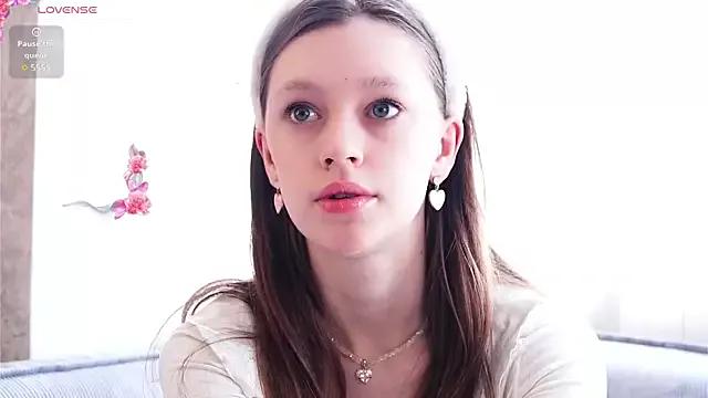 MildredGawne from StripChat is Freechat