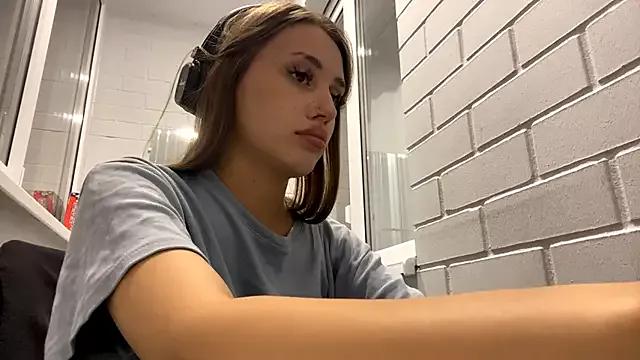 Milena_Awesome webcams show profile image 