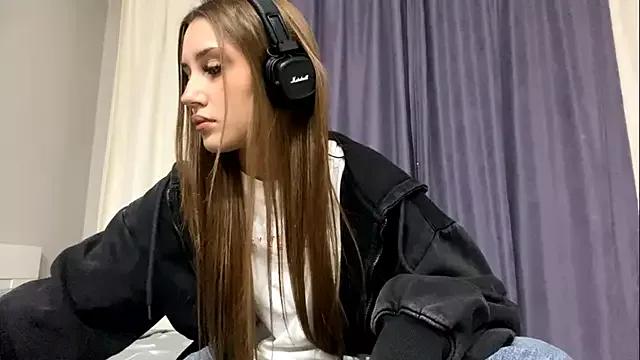 Milena_Awesome from StripChat is Freechat