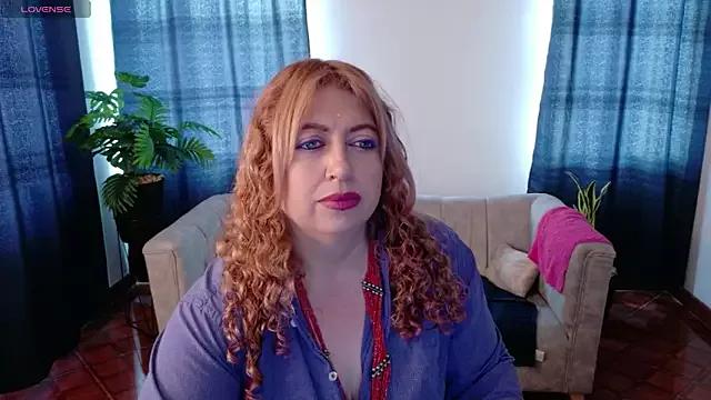 MilfArlet from StripChat is Freechat