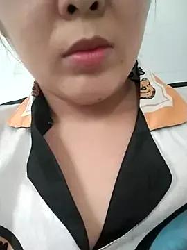 Milk_tea2k webcams show profile image 