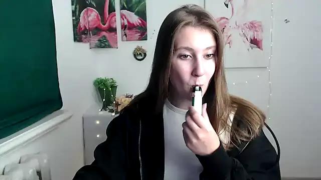 Milka_kamila from StripChat is Freechat