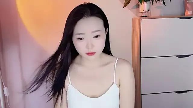 MilkCap_ from StripChat is Freechat