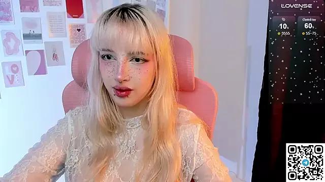 milkMorii from StripChat is Freechat