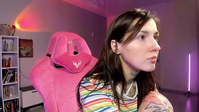 milky_cunt from StripChat is Freechat