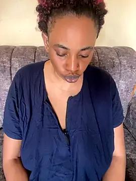 milky_mom from StripChat is Freechat