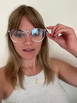 Milla__one from StripChat
