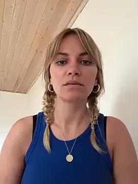 Milla__one from StripChat