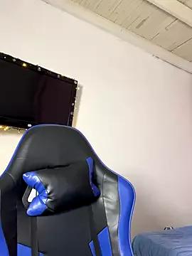 Milleradhara24 from StripChat is Freechat