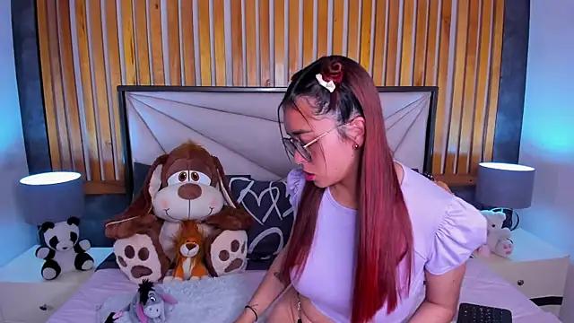 MilleyJones from StripChat