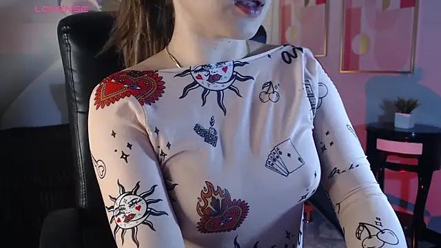 Millie_gh from StripChat