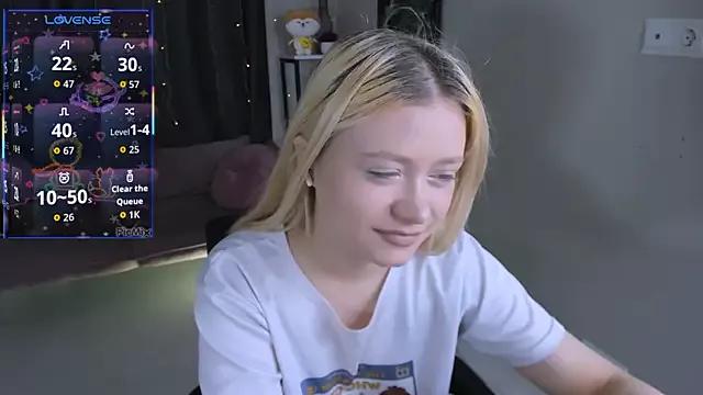 Millie_Vanillies from StripChat