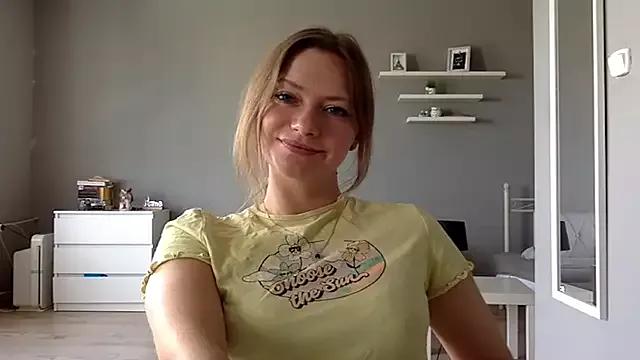 MillieShow from StripChat is Freechat