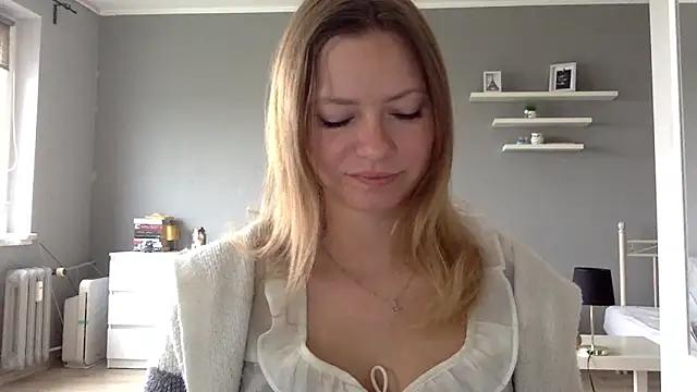 MillieShow from StripChat