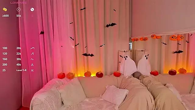 MilliMouse from StripChat