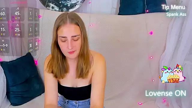 MilliStrii from StripChat is Freechat