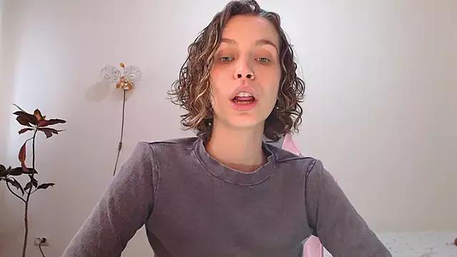 milly_ross from StripChat