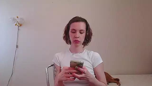 milly_ross from StripChat is Freechat