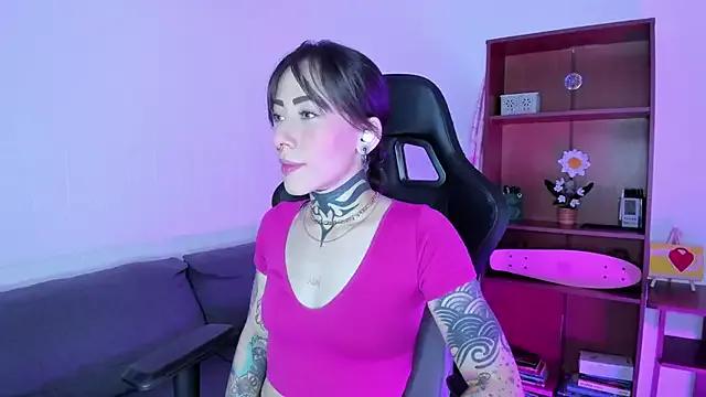 millyInk from StripChat is Freechat