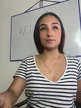 MiLuu_22 webcams show profile image 