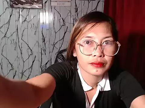 Mimi_daks from StripChat