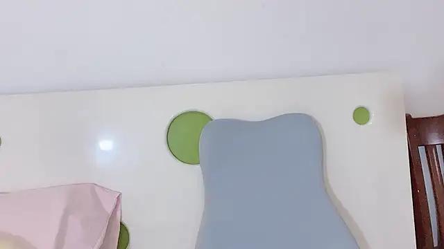Mimiguaibao from StripChat