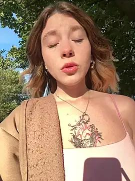 Mimiumu from StripChat is Freechat
