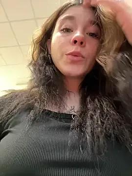 Mimiumuy from StripChat is Freechat