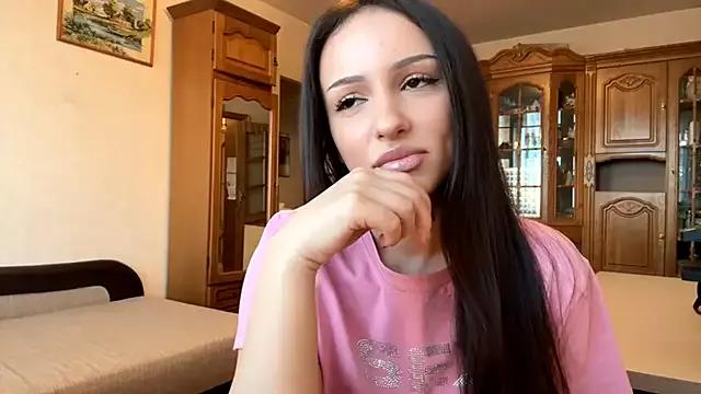 Photos of MinervaShetrawski from StripChat is Freechat