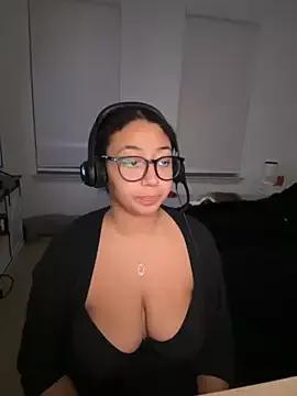 minha_baby from StripChat is Freechat