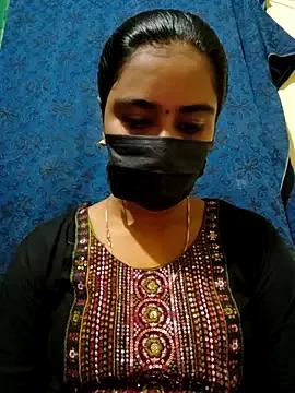 mini-queen from StripChat