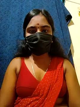 mini-queen from StripChat is Freechat