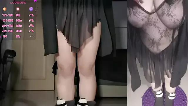 Mini1314 from StripChat