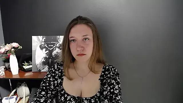 mini_bettie from StripChat